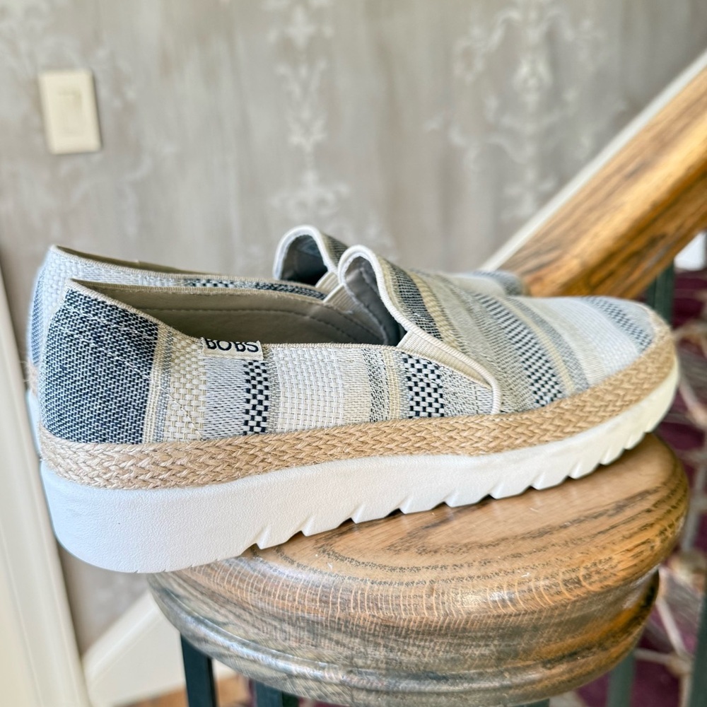 BOBS by Skechers memory foam FLEXPRADRILLE ladies slip on NWOT 6 1/2 - Picture 4 of 10